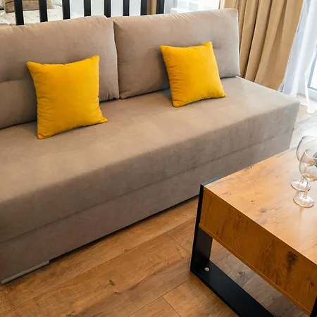 Ekskluzywny + Garaz *