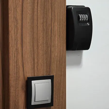 Ekskluzywny + Garaz *