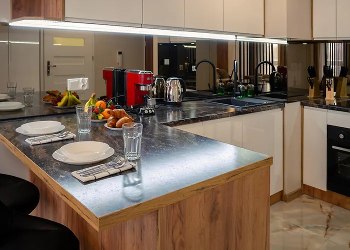 Ekskluzywny + Garaz קרקוב